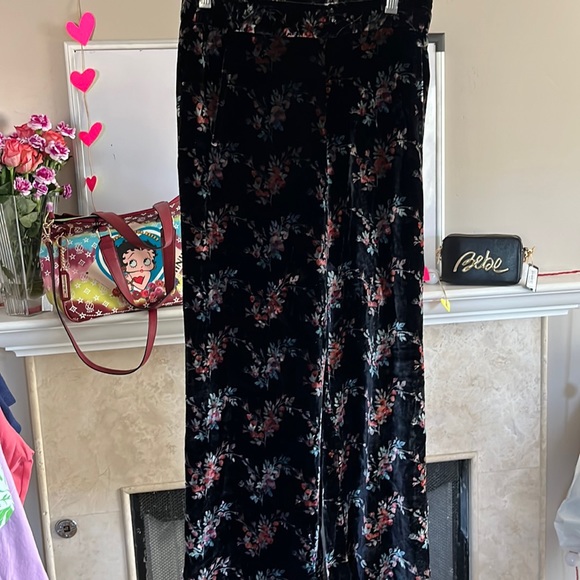 Zara Intimates & Sleepwear Zara Floral Print Velour Pull On Pants